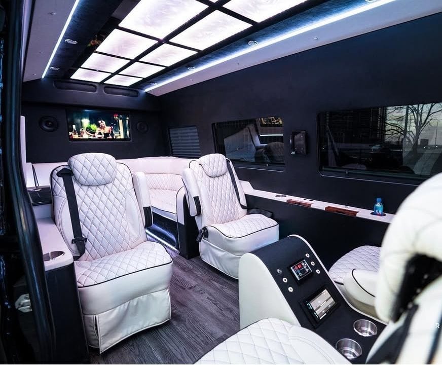 Mercedes Sprinter - Up to 14 passengers - Chicago executive car service